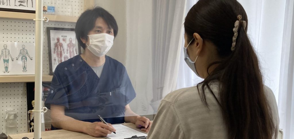 コロナ対策　飛沫防止パーテーション　マスク着用　非接触検温